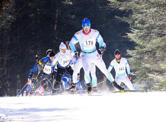 Pro skiers race to be in first place