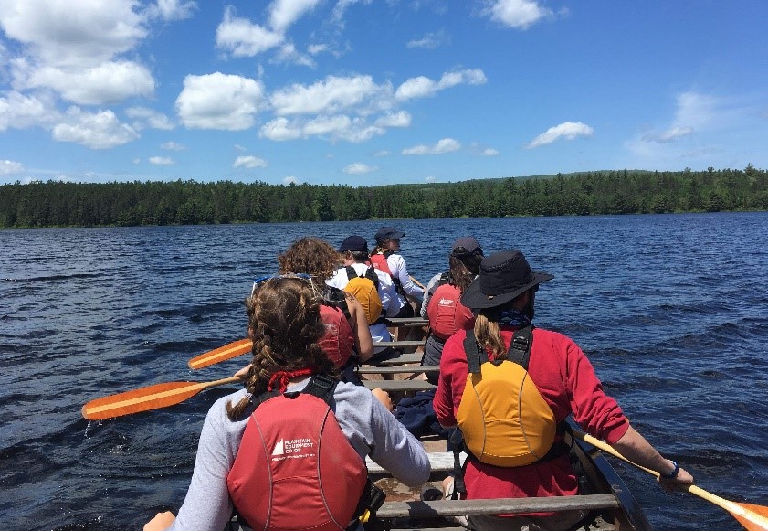 Visitors out enjoying the Voyageur Tour.