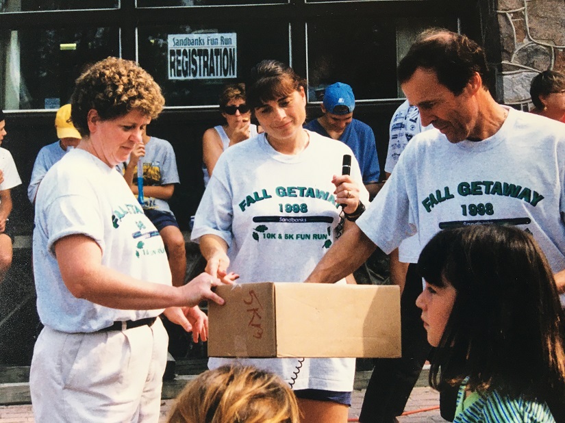 Aggie announcing winners of run