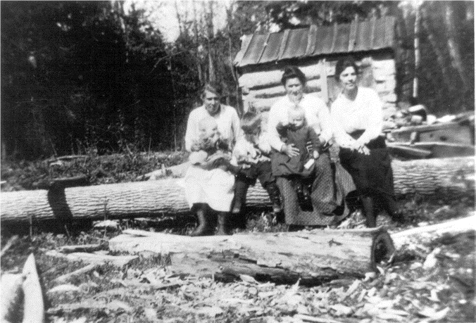 vintage photo of family