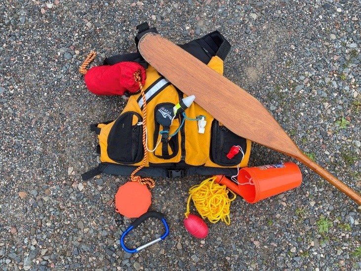 paddle, pfd, whistle, bailer, rope