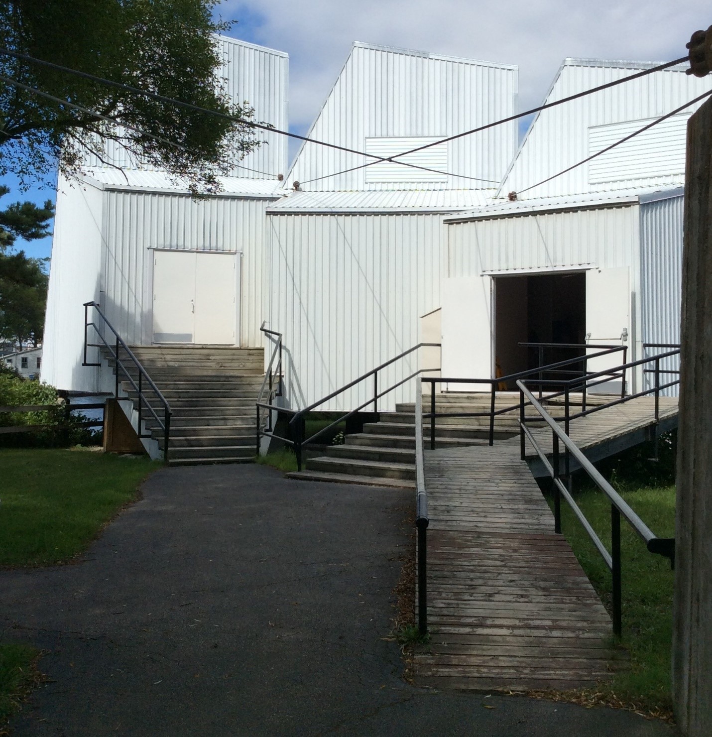 entrance to museum 