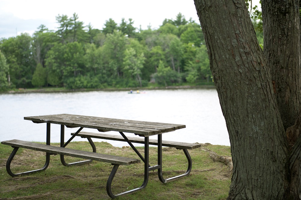 picnic table