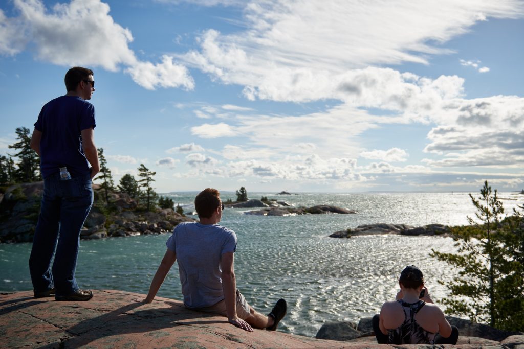 A group hiking the Chikanishing Trail in Killarney