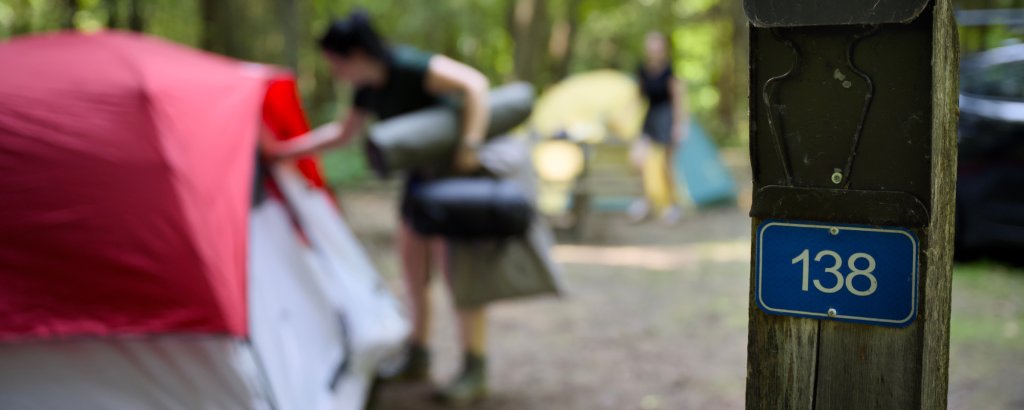 People setting up their campsite