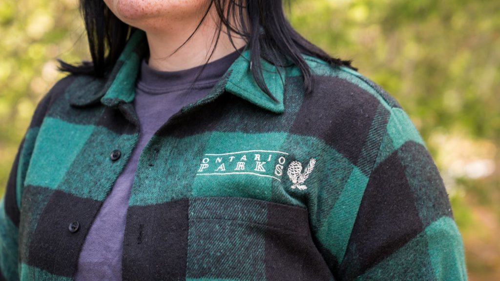 woman wearing long sleeve flannel